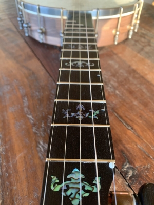 Floral fingerboard inlay (Paua Abalone)