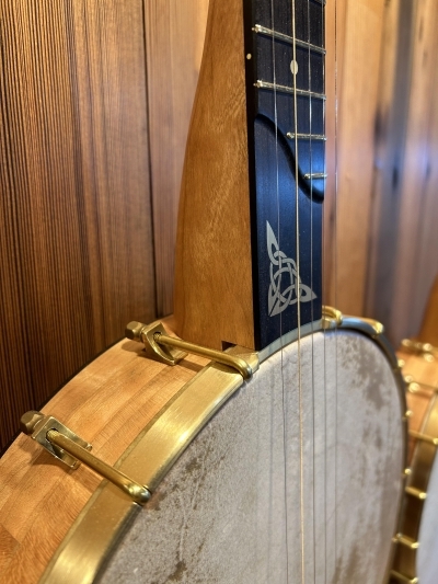 Celtic Knot scoop inlay (brass)