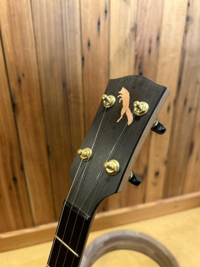 Jumping Fox (copper)